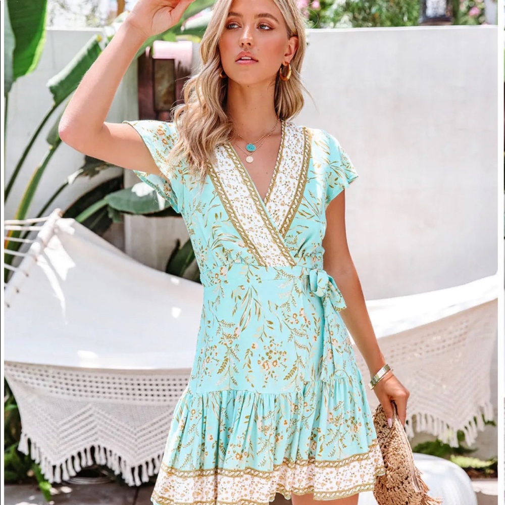 VICI Printed Wrap Dress, S, M, L - Picture 11 of 13